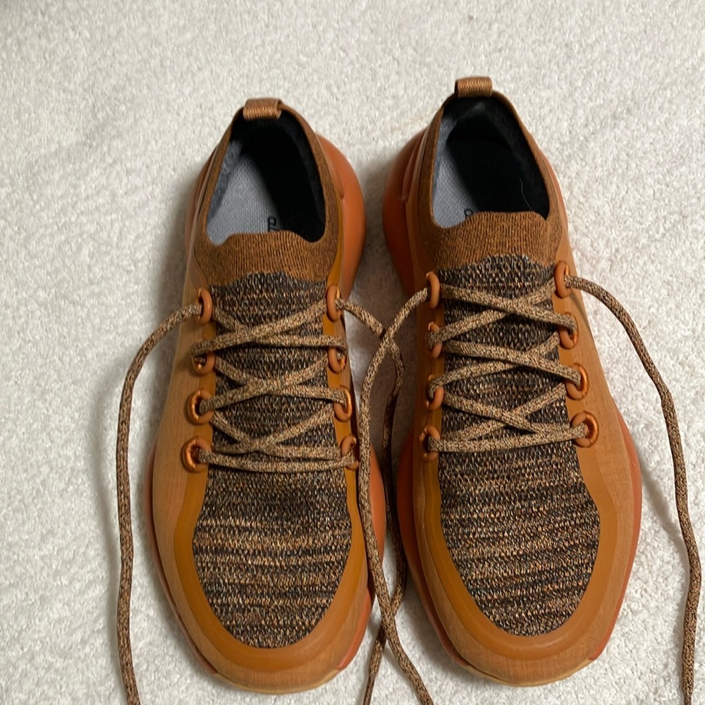 Allbirds Trail Runner Men Size 10 NWOT Out of Box